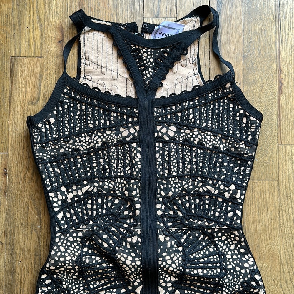 Herve Leger - Picture 3 of 17